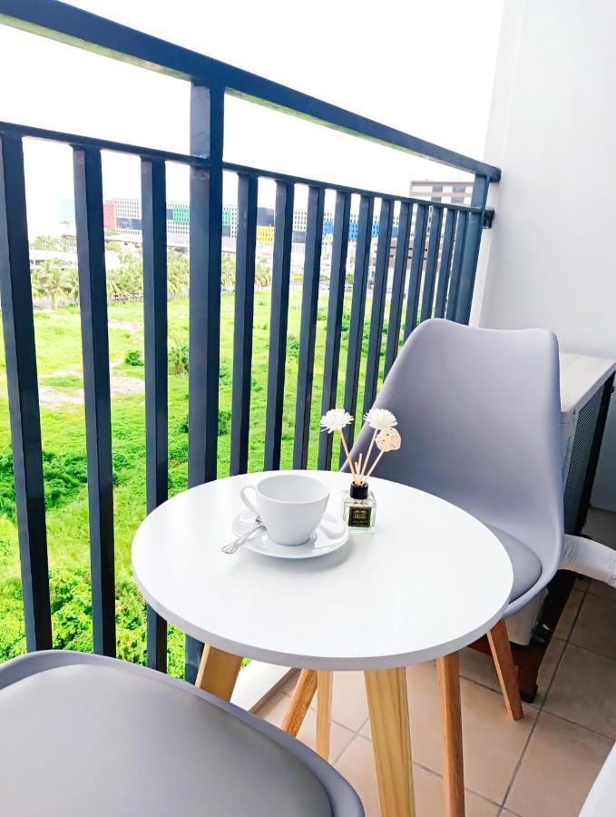Shore 2 Residences 1Br Deluxe Room In Moa Complex มะนิลา ภายนอก รูปภาพ