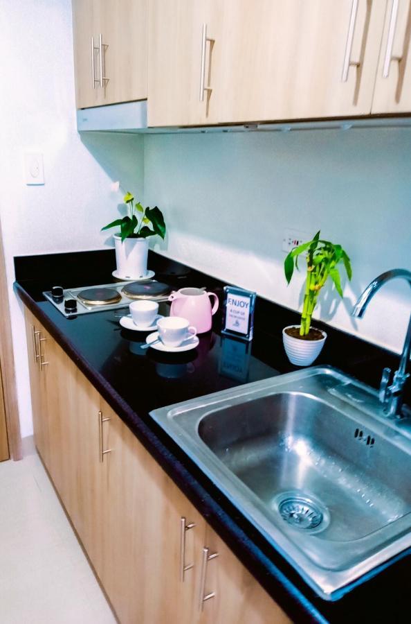 Shore 2 Residences 1Br Deluxe Room In Moa Complex มะนิลา ภายนอก รูปภาพ